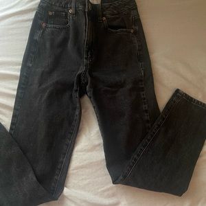 “Garage” washed black mom jeans - Size 0/24
TTS